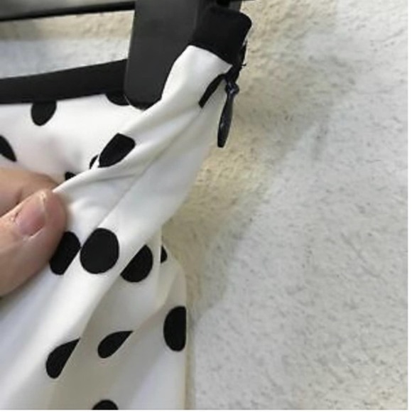NWT F21 white & black polka dot skirt-M - Picture 4 of 5